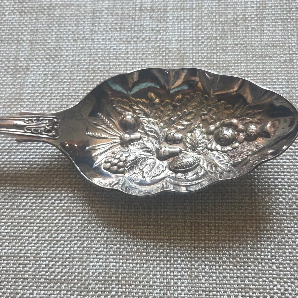 Beautiful Vintage Serving Spoon, Silver Plated, Queens Pattern, Raised Fruit